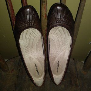 Hush Puppies Wedge, Slip-on. Size 7.5